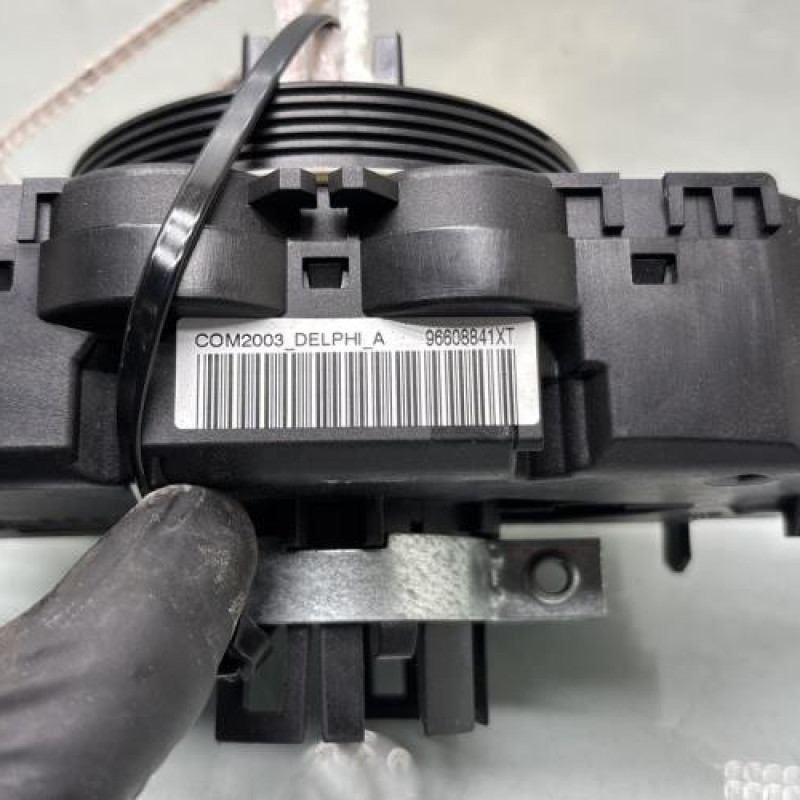 Com (Bloc Contacteur Tournant+Commodo Essuie Glace+Commodo Phare) CITROEN C2 Photo n°9