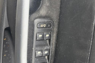 Pare boue arriere gauche PEUGEOT 308 1