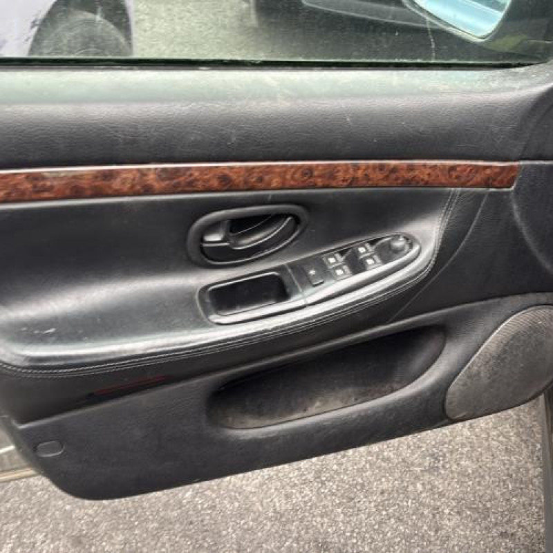 Boitier air bag PEUGEOT 406 Photo n°13