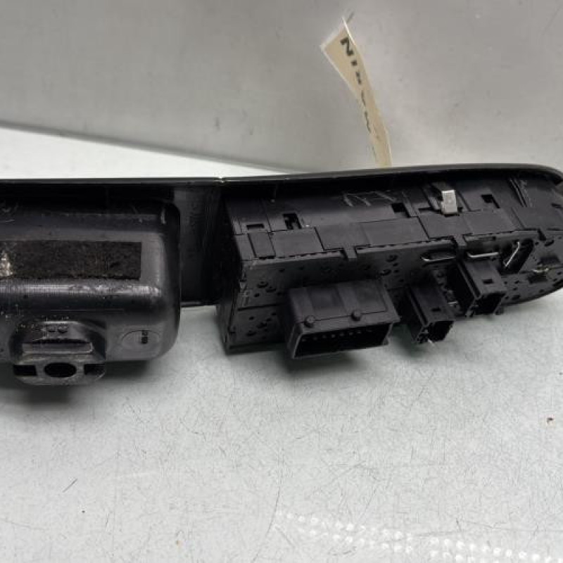 Interrupteur de leve vitre avant gauche PEUGEOT 406 Photo n°2