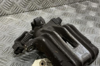 Etrier arriere gauche (freinage) VOLKSWAGEN GOLF 4 Photo n°1