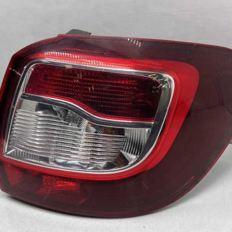 Feu arriere principal droit (feux) DACIA SANDERO 2 Photo n°1