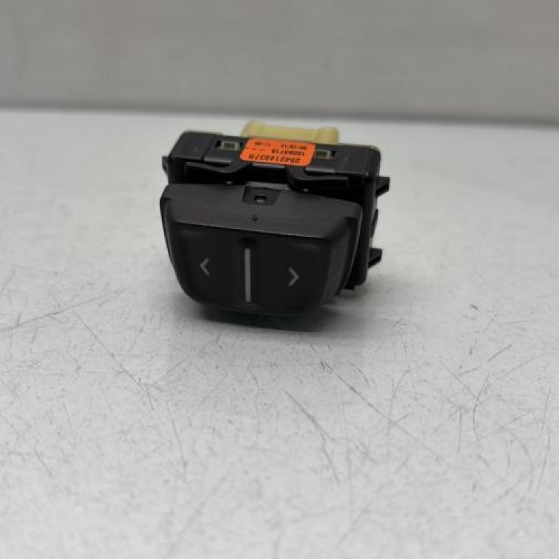 Interrupteur de leve vitre avant gauche DACIA SANDERO 2 Photo n°1