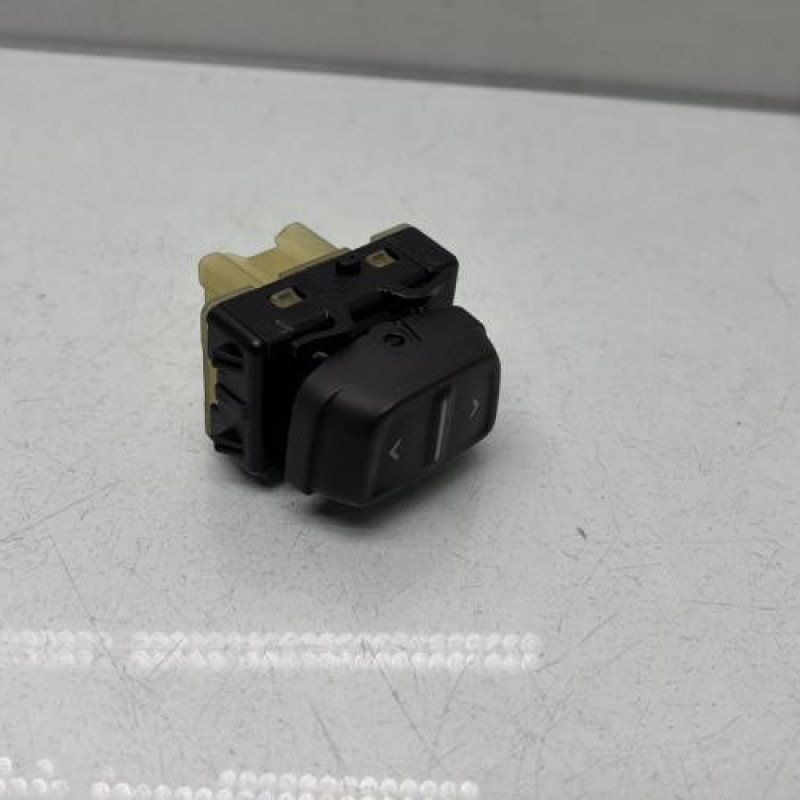 Interrupteur de leve vitre avant gauche DACIA SANDERO 2 Photo n°2