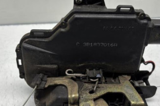 Serrure avant droit VOLKSWAGEN GOLF 4 Photo n°1