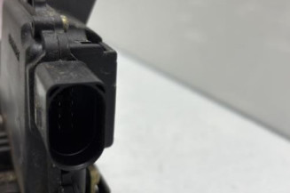 Serrure avant droit VOLKSWAGEN GOLF 4