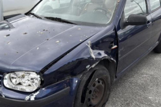Serrure avant droit VOLKSWAGEN GOLF 4