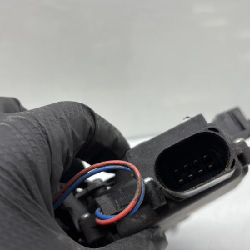 Serrure avant gauche VOLKSWAGEN GOLF 4 Photo n°3