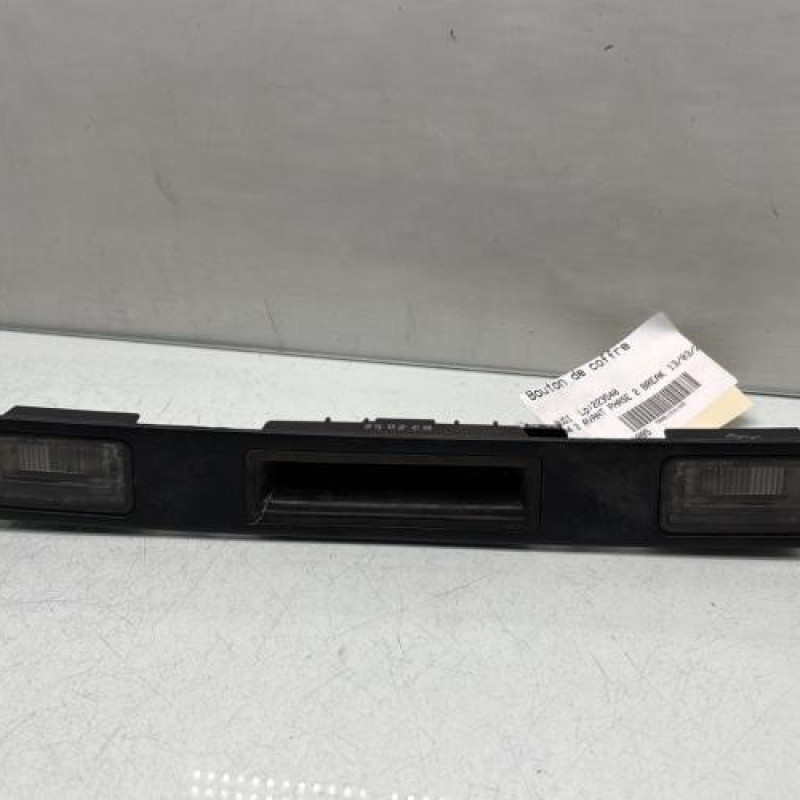 Bouton de coffre AUDI A4 2 Photo n°1