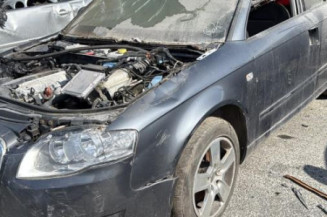 Bouton de coffre AUDI A4 2