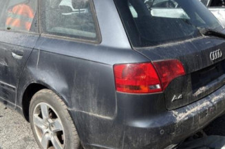 Bouton de coffre AUDI A4 2