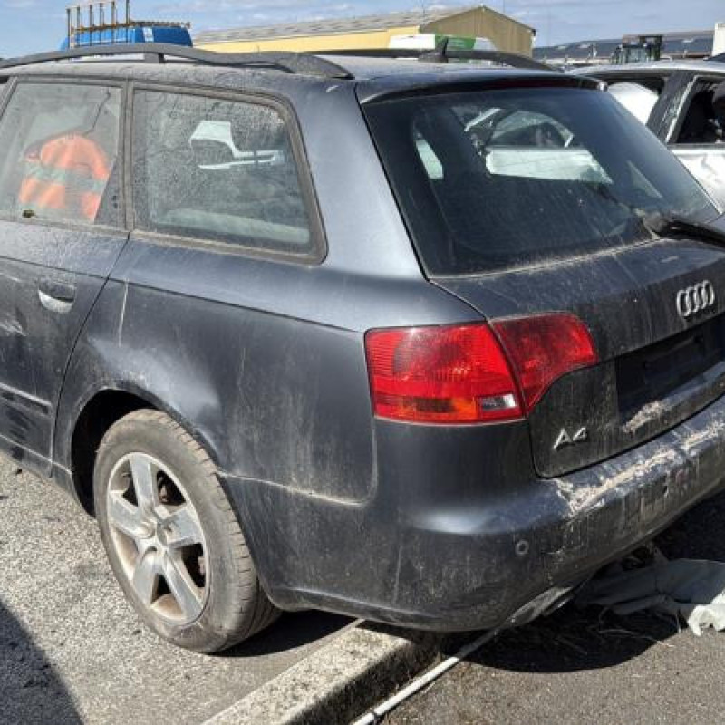 Bouton de coffre AUDI A4 2 Photo n°7