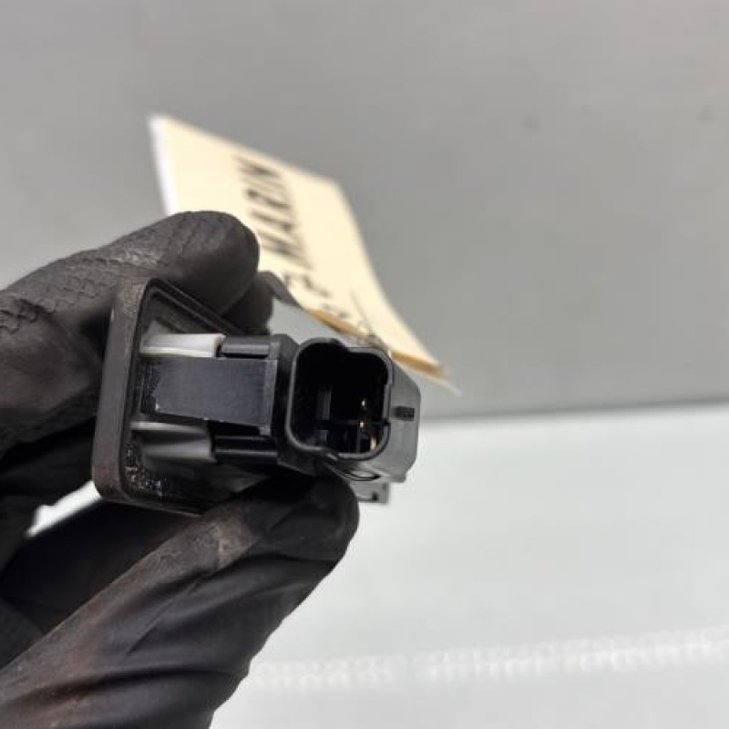 Bouton de coffre PEUGEOT 3008 1 Photo n°3