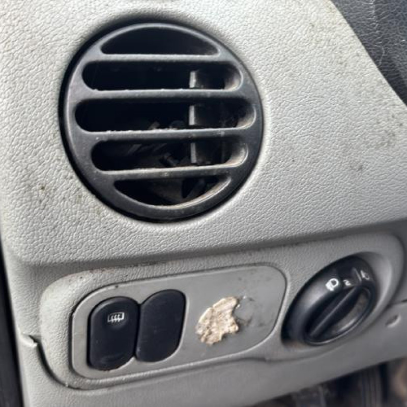 Feu arriere principal gauche (feux) RENAULT KANGOO 1 Photo n°18