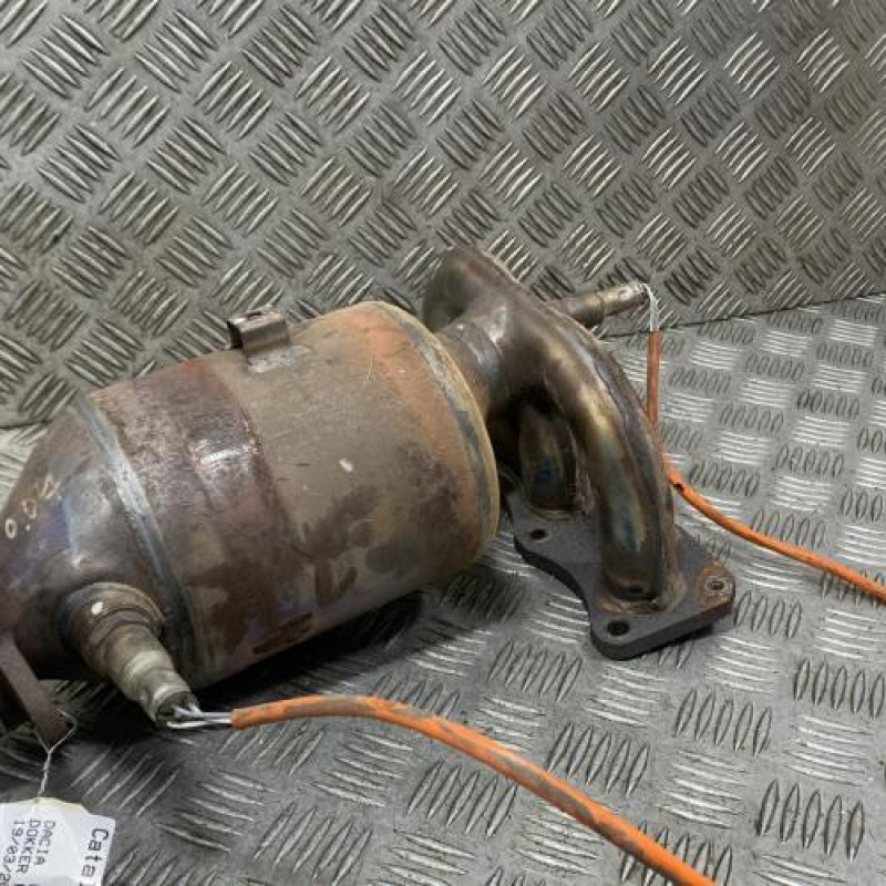 Catalyseur (echappement) DACIA DOKKER Photo n°1