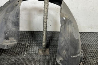 Pare boue avant droit OPEL ZAFIRA B