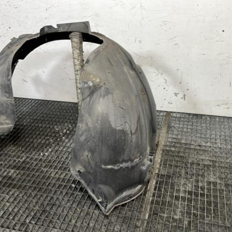 Pare boue avant droit OPEL ZAFIRA B Photo n°4