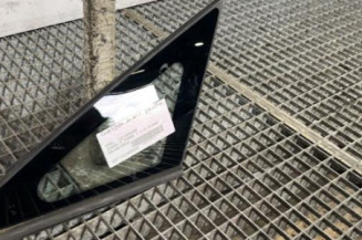 Custode avant gauche OPEL CORSA D