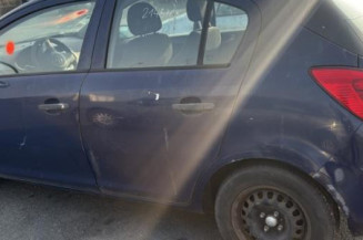 Custode avant gauche OPEL CORSA D