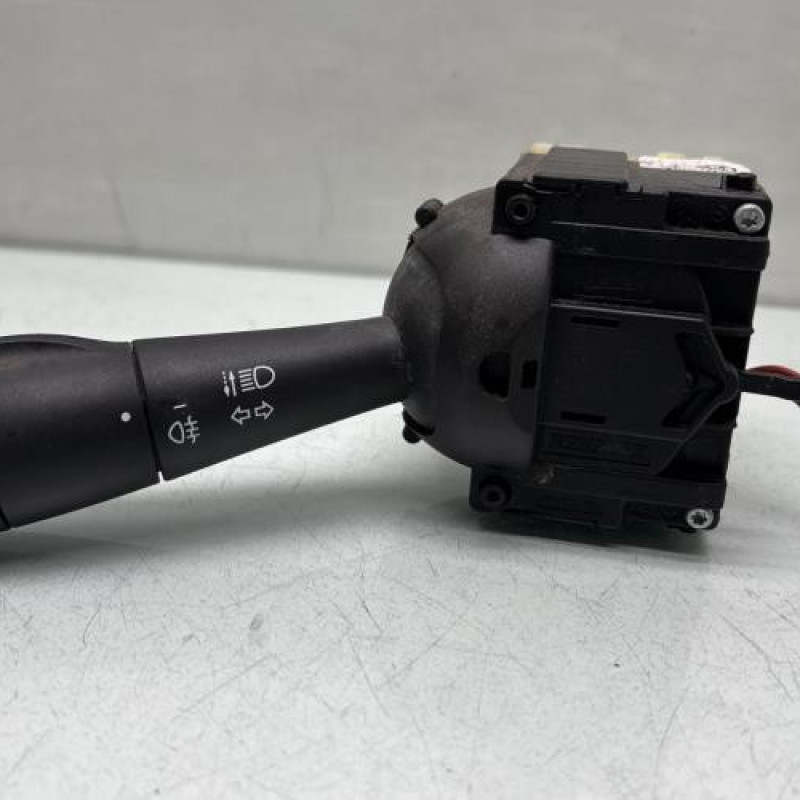 Commodo phare RENAULT TWINGO 3 Photo n°1