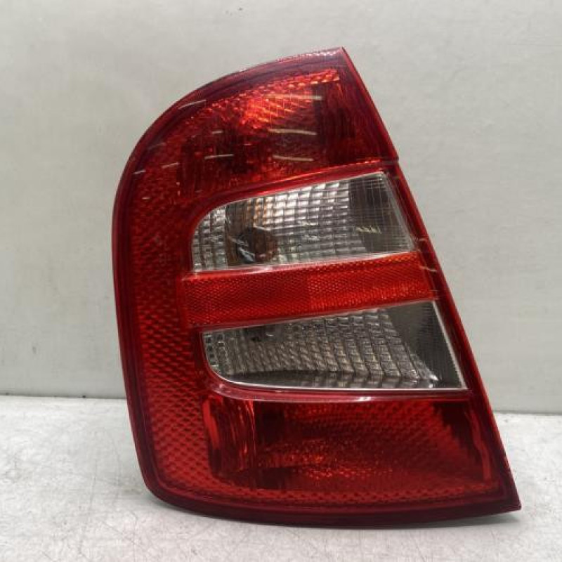 Feu arriere principal gauche (feux) SKODA FABIA 1 Photo n°1