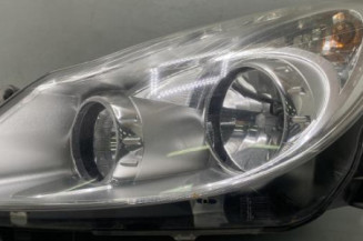 Optique avant principal gauche (feux)(phare) OPEL CORSA D Photo n°1