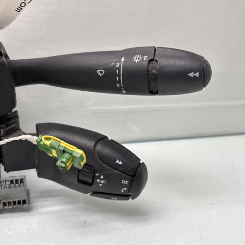 Com (Bloc Contacteur Tournant+Commodo Essuie Glace+Commodo Phare) PEUGEOT 206 Photo n°4