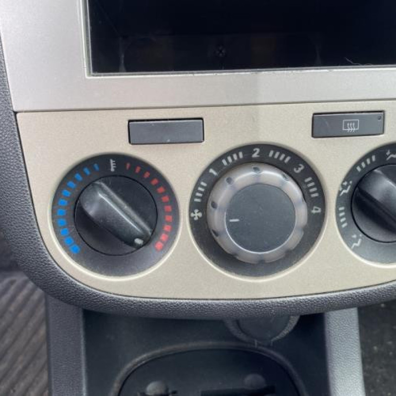 Bras essuie glace arriere OPEL CORSA D Photo n°20