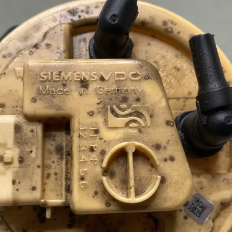 Pompe à carburant OPEL CORSA D Photo n°4