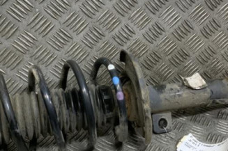 Amortisseur avant droit PEUGEOT 2008 1 Photo n°1