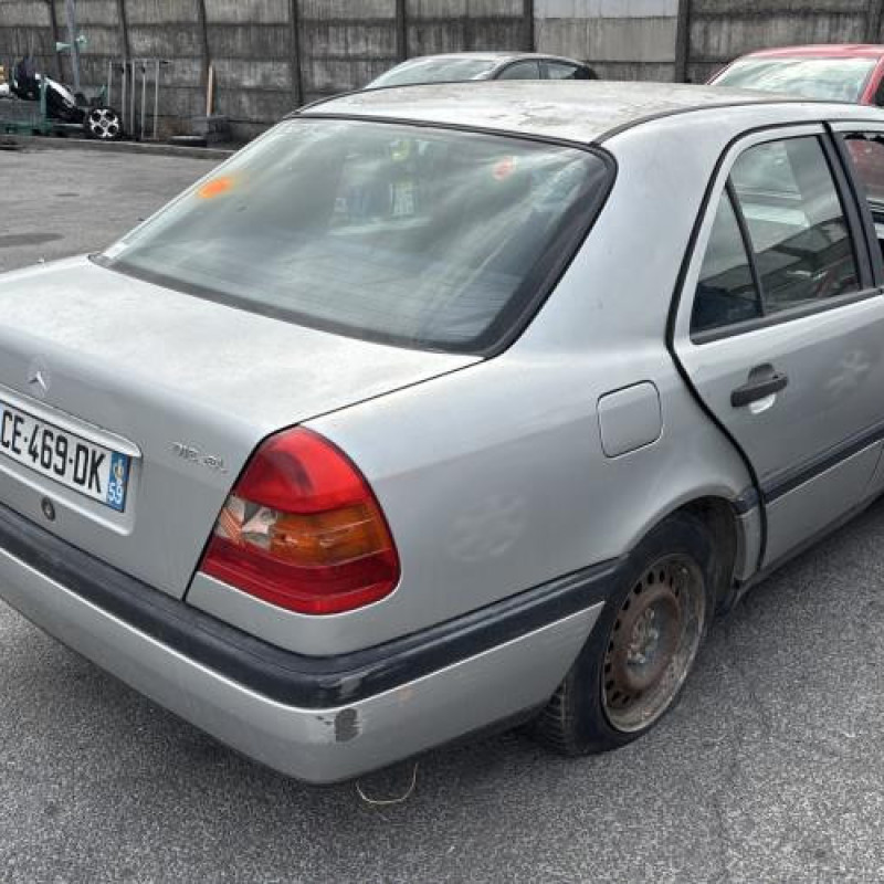 Optique avant secondaire droit (feux)(clignotant) MERCEDES CLASSE C 202 Photo n°6