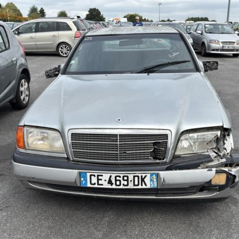 Optique avant secondaire droit (feux)(clignotant) MERCEDES CLASSE C 202 Photo n°11