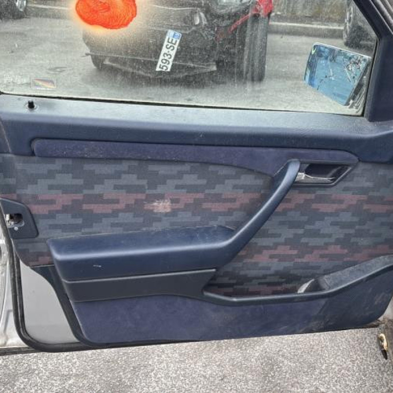 Optique avant secondaire droit (feux)(clignotant) MERCEDES CLASSE C 202 Photo n°12