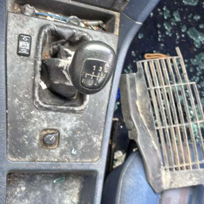 Optique avant secondaire droit (feux)(clignotant) MERCEDES CLASSE C 202 Photo n°17