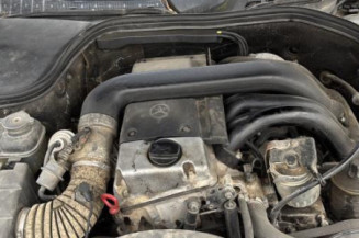 Optique avant secondaire droit (feux)(clignotant) MERCEDES CLASSE C 202