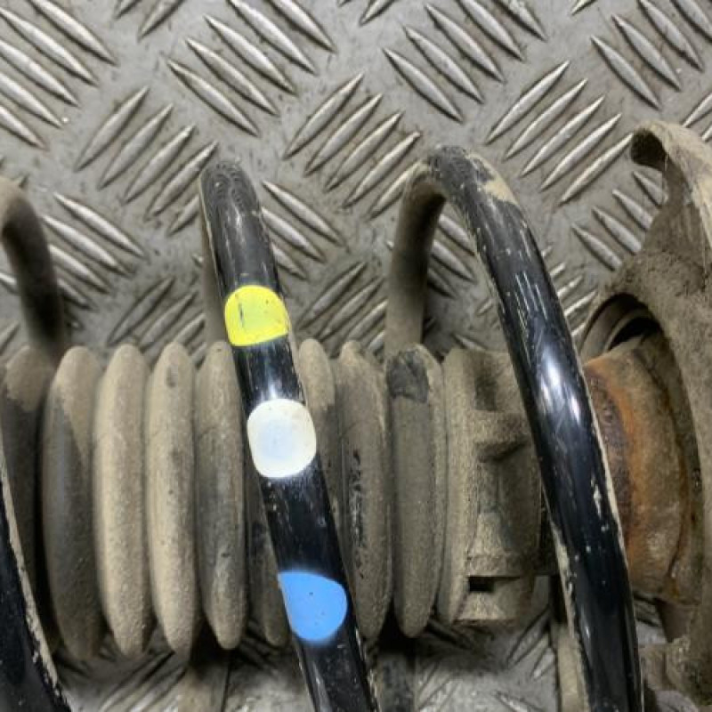 Amortisseur avant gauche CITROEN C4 CACTUS Photo n°2