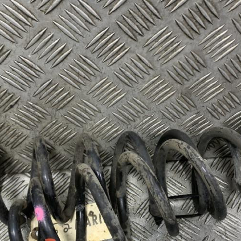 Ressort de suspension arriere droit DACIA SANDERO 2 Photo n°3