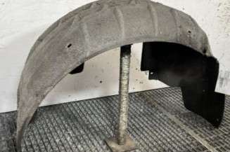 Pare boue arriere gauche VOLKSWAGEN GOLF 7