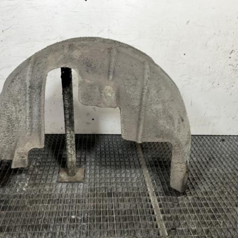 Pare boue arriere gauche VOLKSWAGEN GOLF 7 Photo n°4