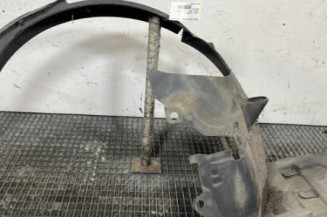 Pare boue avant gauche RENAULT LAGUNA 3 Photo n°1