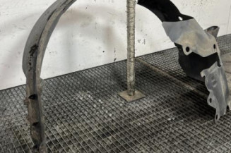 Pare boue avant gauche RENAULT LAGUNA 3