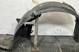 Pare boue avant gauche RENAULT LAGUNA 3