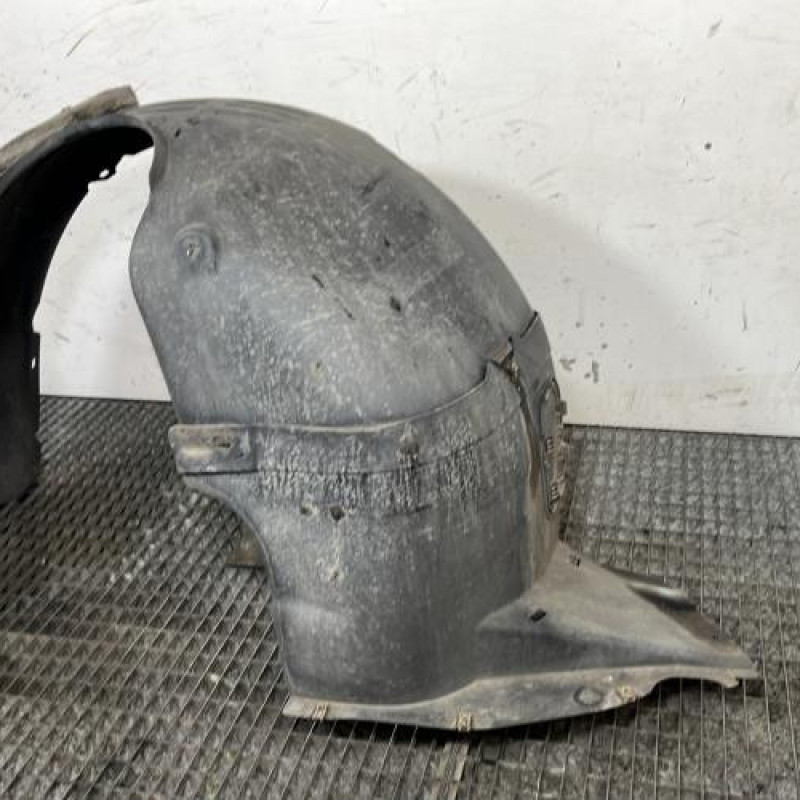 Pare boue avant gauche VOLKSWAGEN GOLF 7 Photo n°4