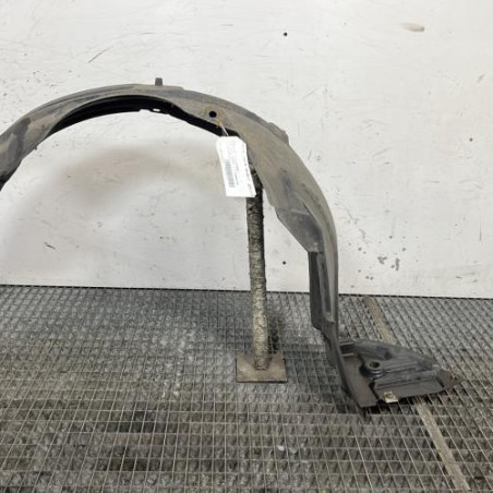 Pare boue avant gauche TOYOTA YARIS 2 Photo n°1