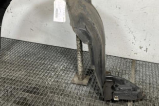 Pare boue avant gauche TOYOTA YARIS 2