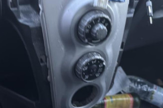 Pare boue avant gauche TOYOTA YARIS 2