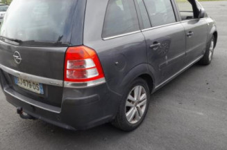Pare boue avant gauche OPEL ZAFIRA B