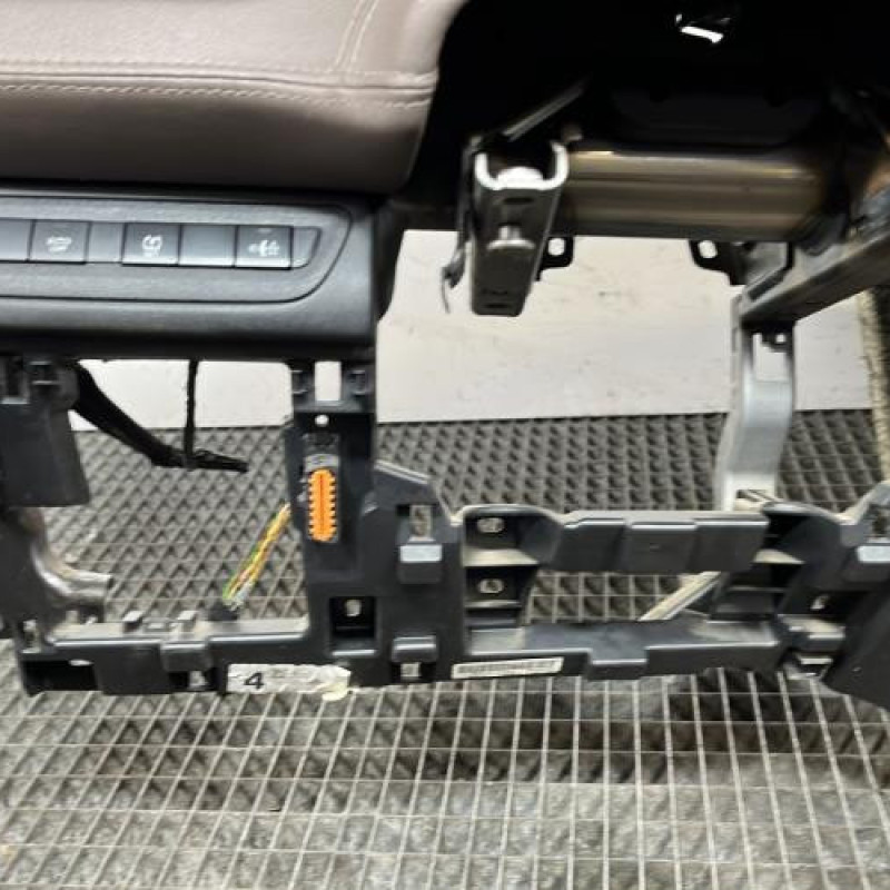 Planche de bord complete PEUGEOT 2008 1 Photo n°3