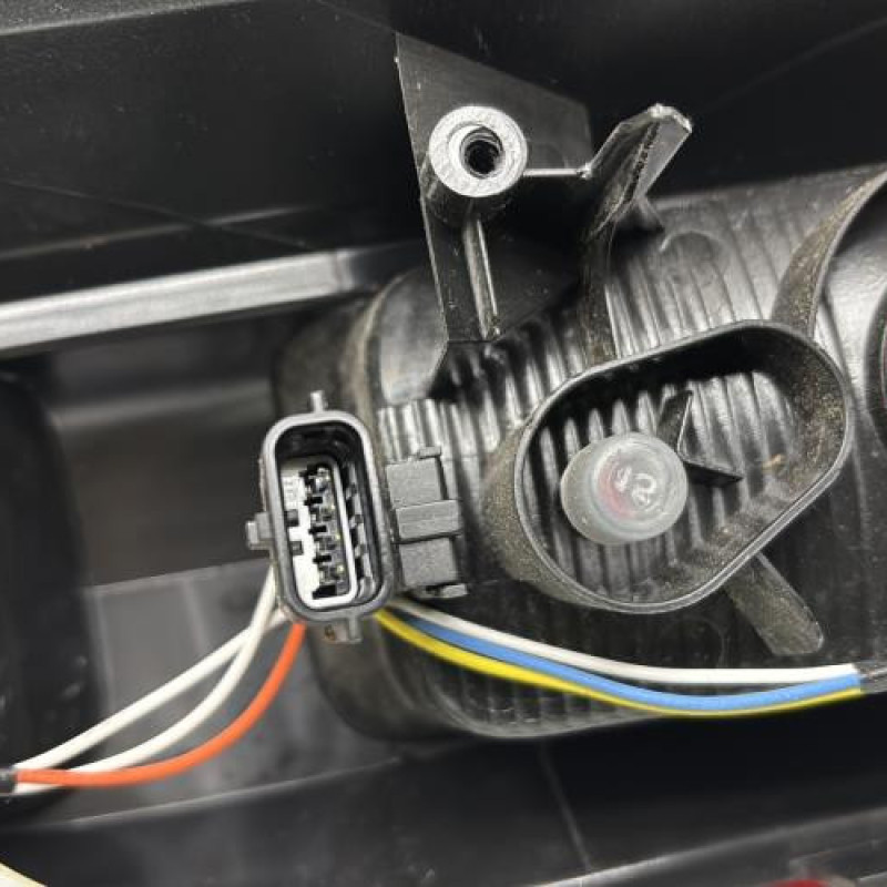 Feu arriere principal gauche (feux) NISSAN PRIMASTAR 2 Photo n°3