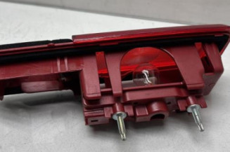 Feu arriere stop central NISSAN PRIMASTAR 2